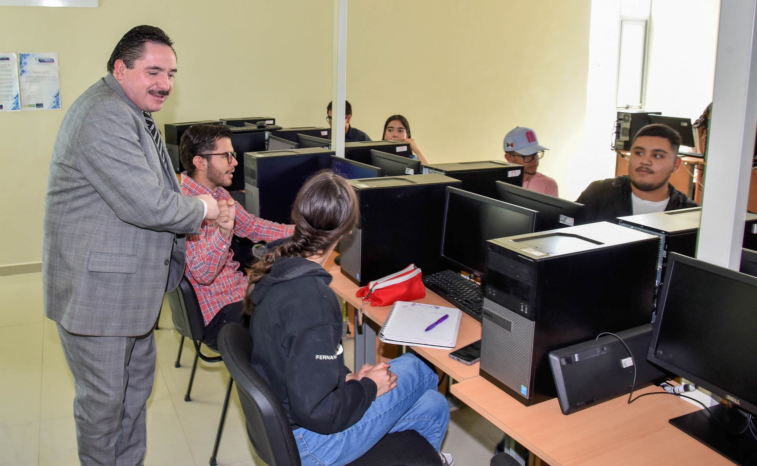 Estudiantes mejor preparados en el gobierno de Esteban Villegas
