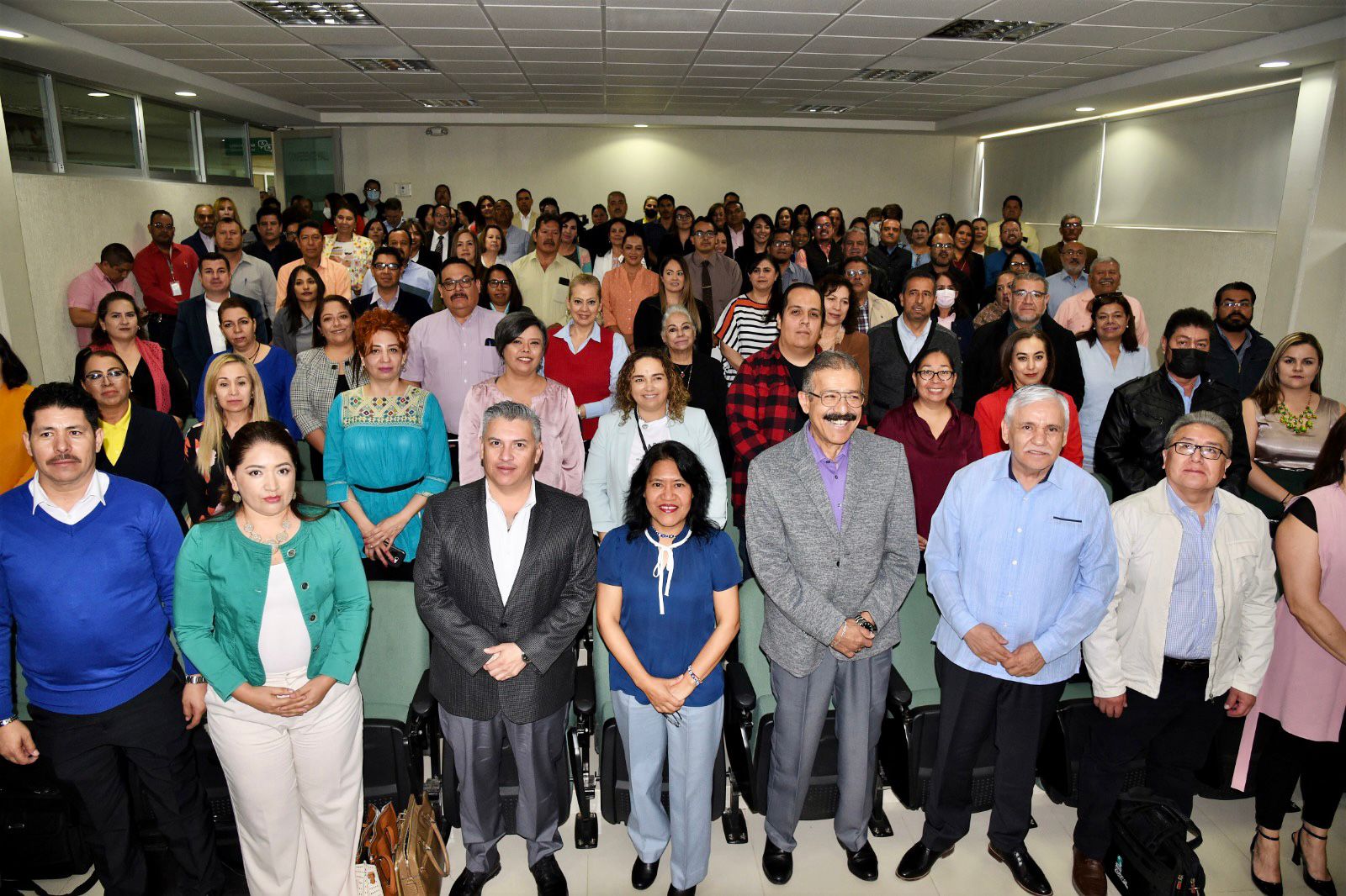 Fortalece Gobierno de Esteban mejora continua en la educación