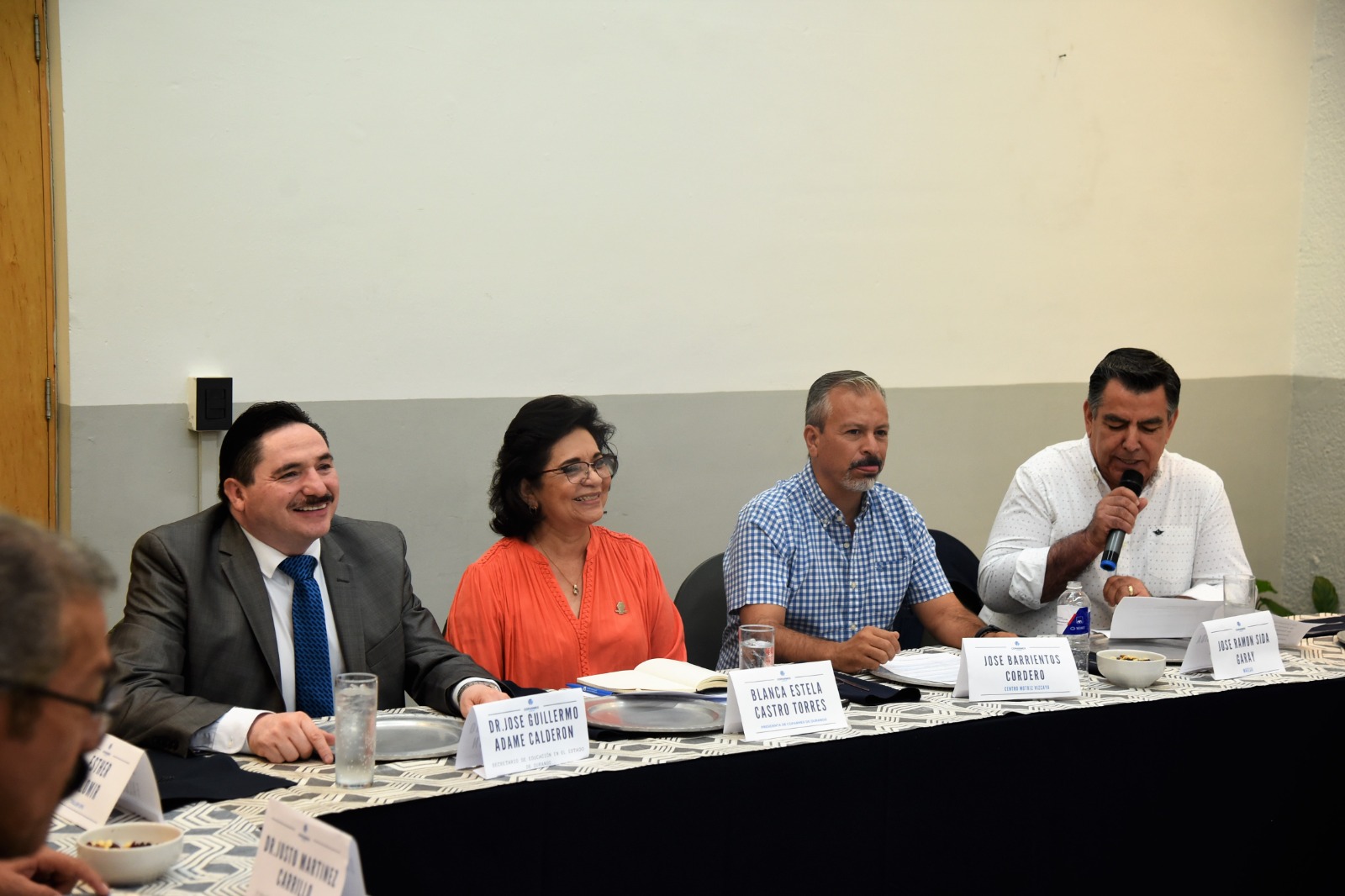 Invitan a empresarios a sumarse a su proyecto educativo del Gobierno de Esteban Villegas