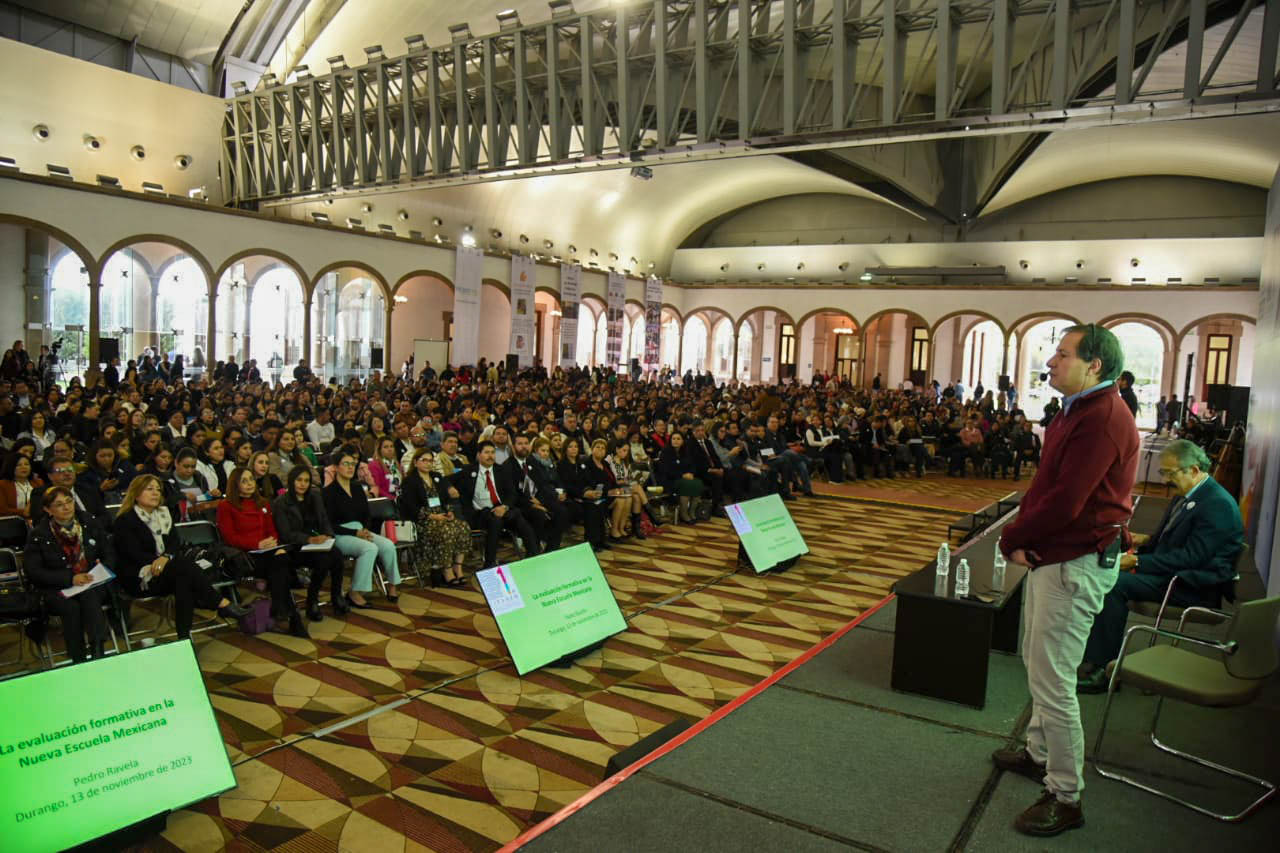 Impulsa Gobierno de Esteban potencial de los docentes en Durango